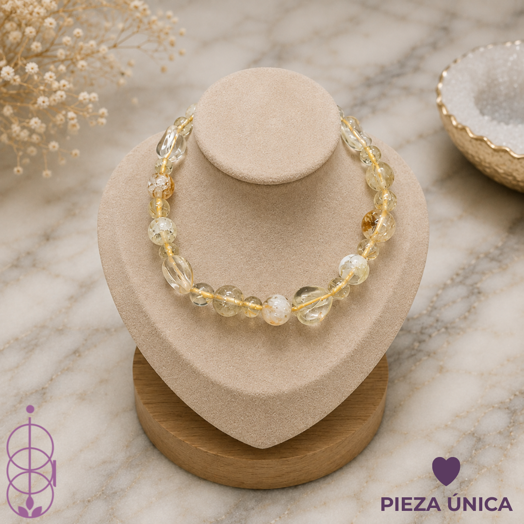 Pulsera Citrino con Corazones y Esfera